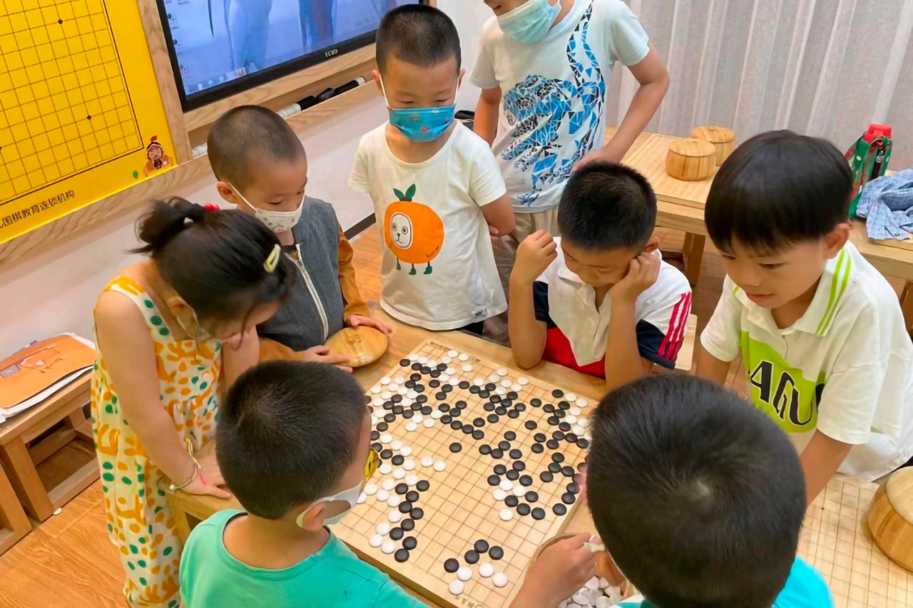 棋立方公益：助力10家学校（幼儿园）打造“围棋特色学校”